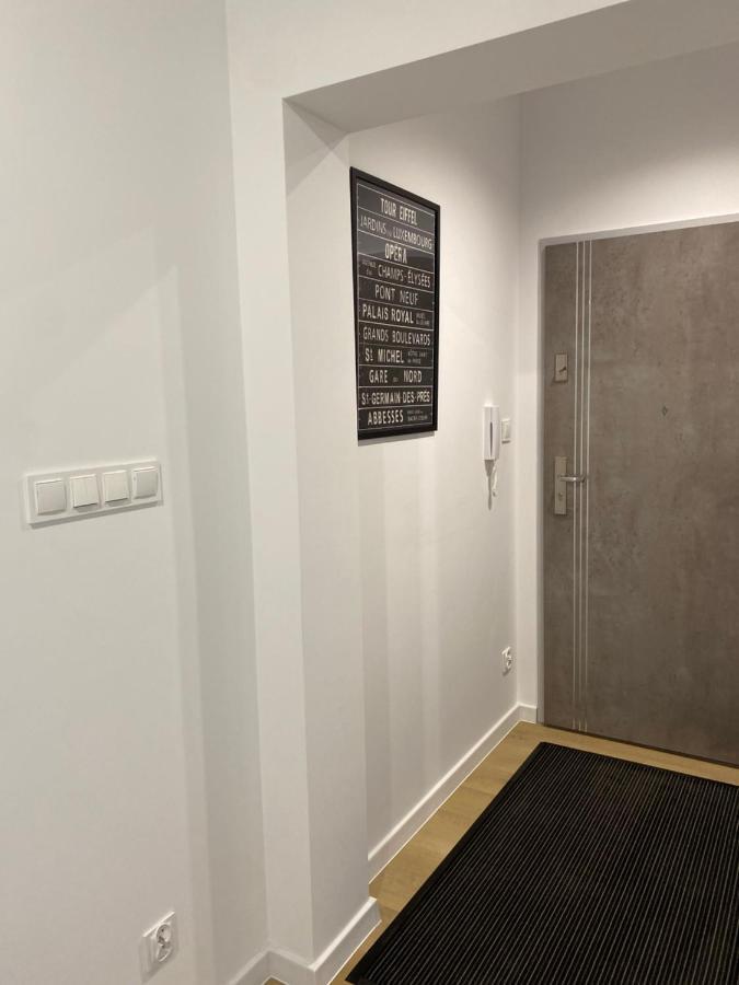 Flow Apartment *